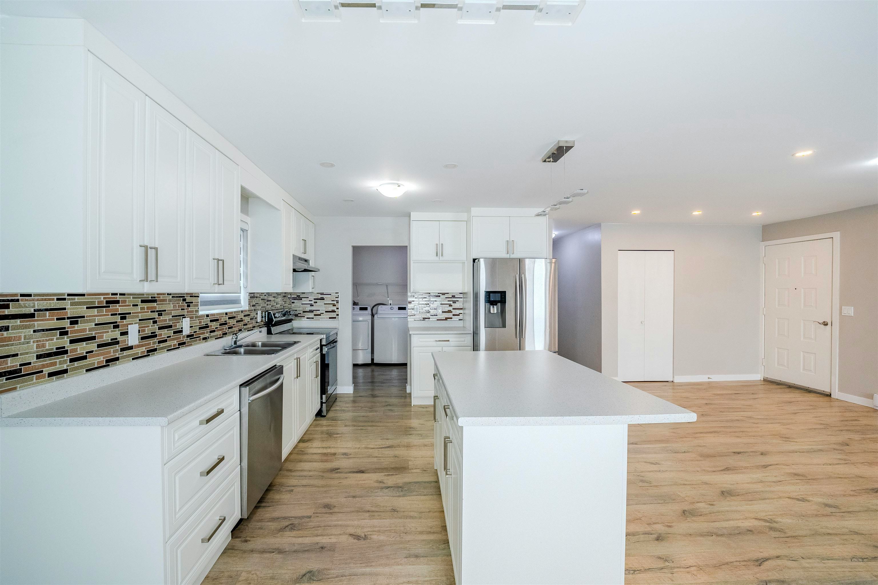 32565 George Ferguson Way, Abbotsford, BC, V2T 4C8 - 13