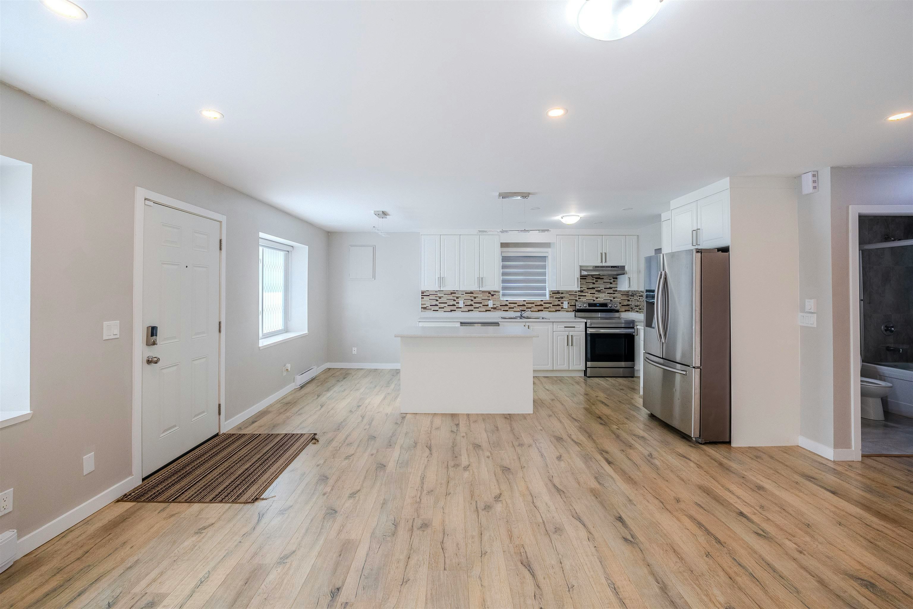 32565 George Ferguson Way, Abbotsford, BC, V2T 4C8 - 14
