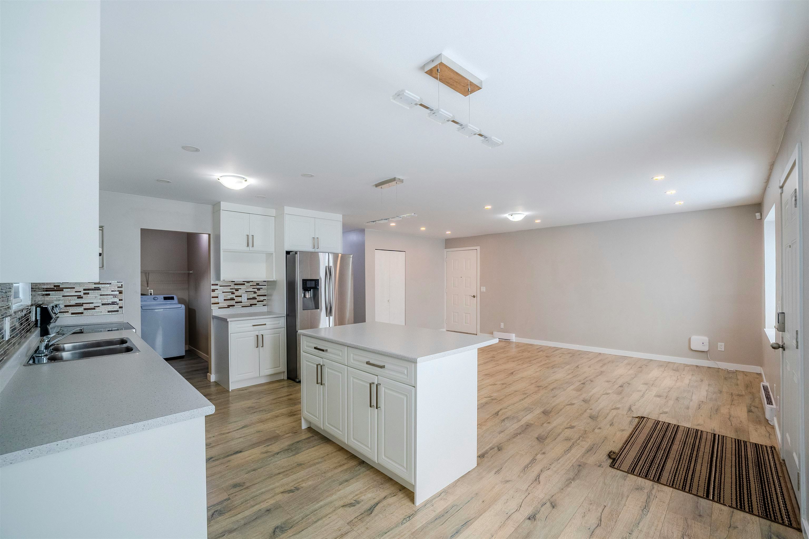 32565 George Ferguson Way, Abbotsford, BC, V2T 4C8 - 12
