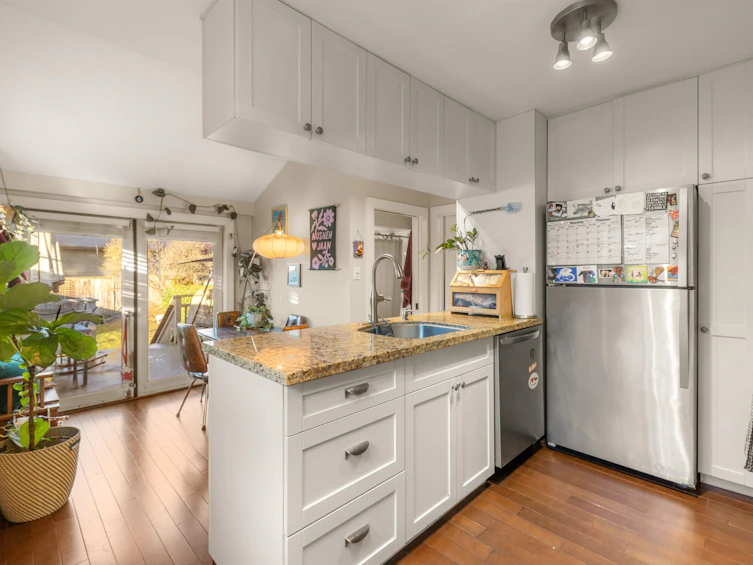 612 E 4th Street, North Vancouver, BC, V7L 1J8 - 7