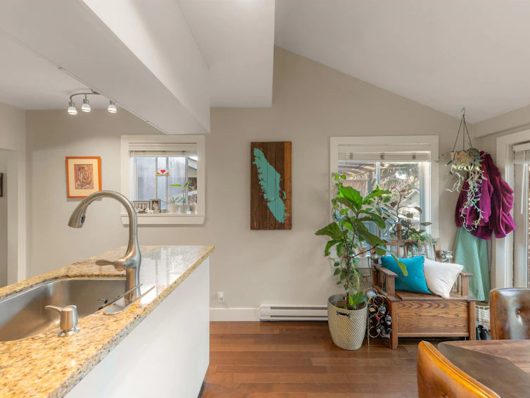 612 E 4th Street, North Vancouver, BC, V7L 1J8 - 11