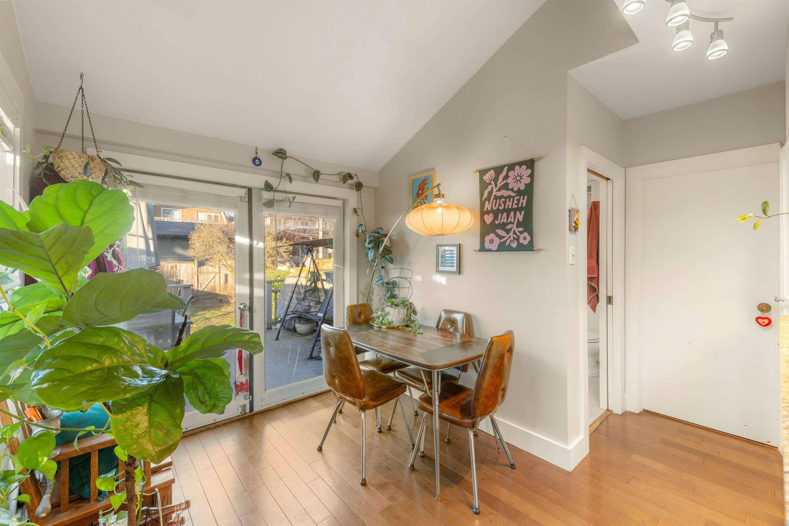 612 E 4th Street, North Vancouver, BC, V7L 1J8 - 10