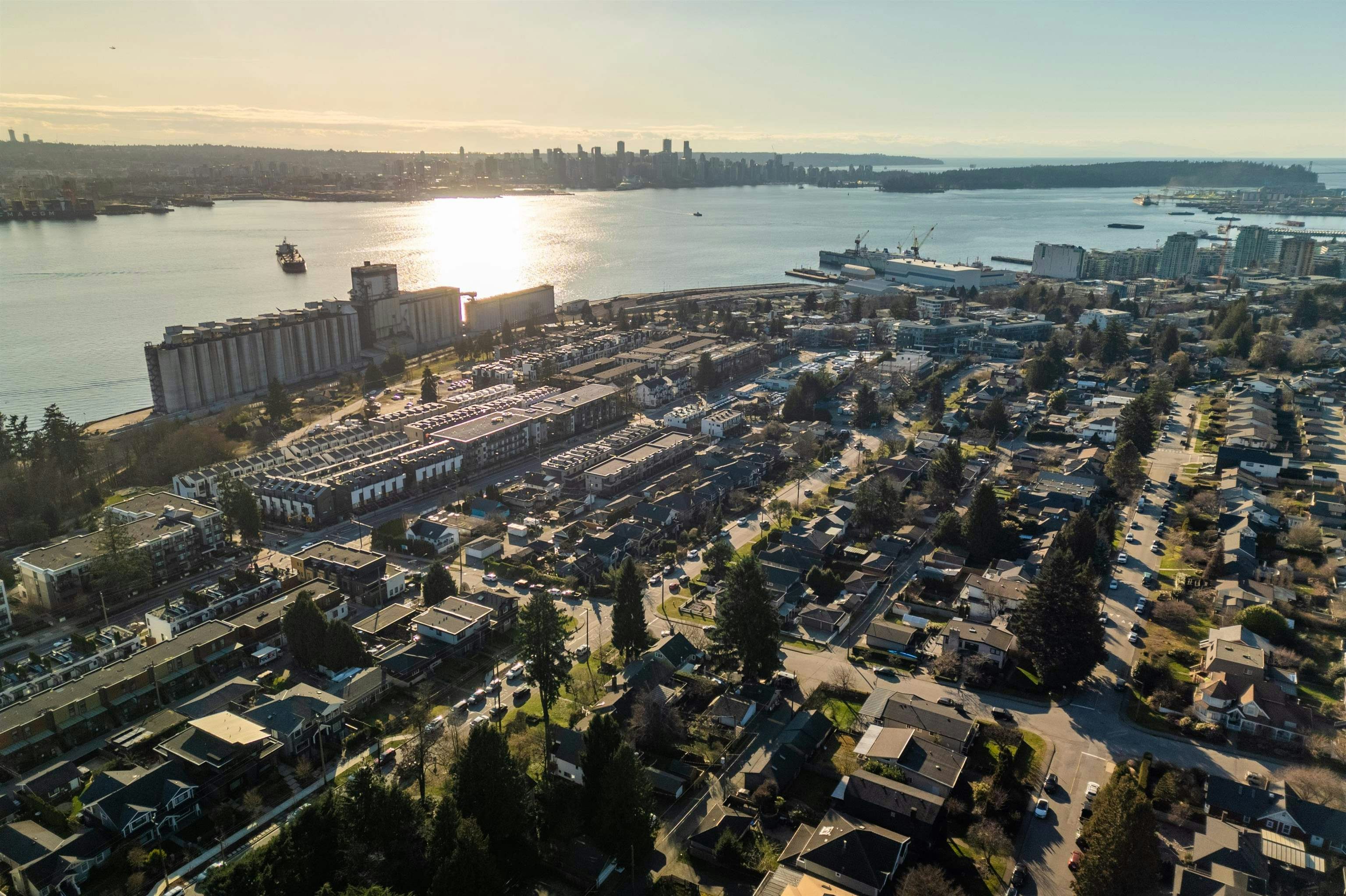 612 E 4th Street, North Vancouver, BC, V7L 1J8 - 29