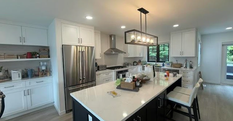 3337 Abbey Lane, Coquitlam, BC, V3E 3G5 - 5
