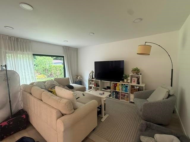 3337 Abbey Lane, Coquitlam, BC, V3E 3G5 - 9