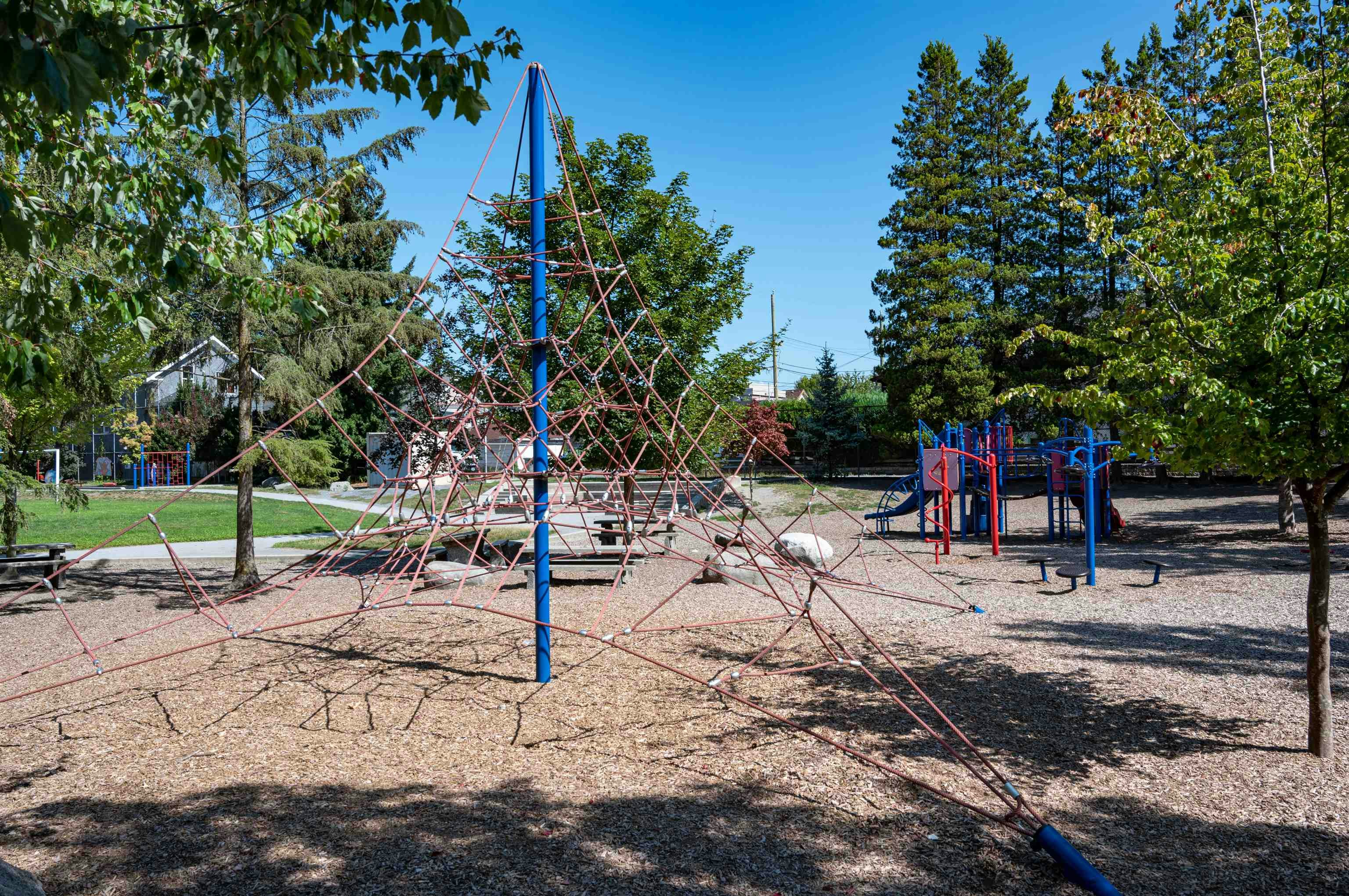 1955 E 8th Avenue, Vancouver, BC, V5N 1T9 - 38