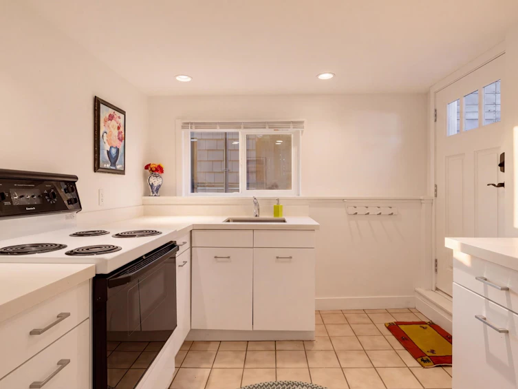 1955 E 8th Avenue, Vancouver, BC, V5N 1T9 - 27