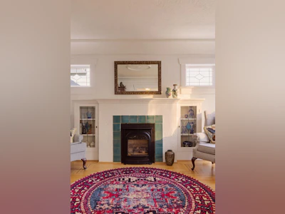 1955 E 8th Avenue - 3