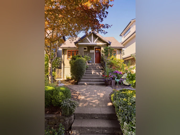 1955 E 8th Avenue, Vancouver, BC, V5N 1T9 - 34