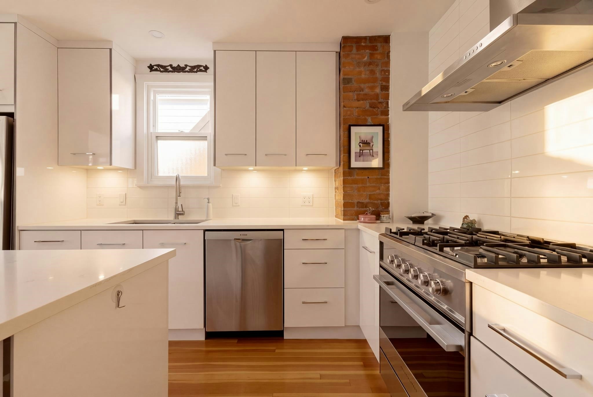 1955 E 8th Avenue, Vancouver, BC, V5N 1T9 - 9