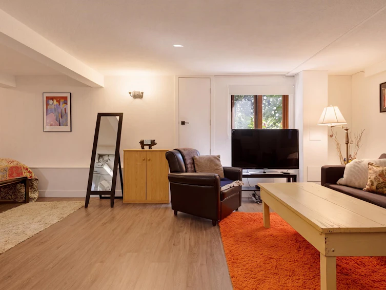 1955 E 8th Avenue, Vancouver, BC, V5N 1T9 - 28