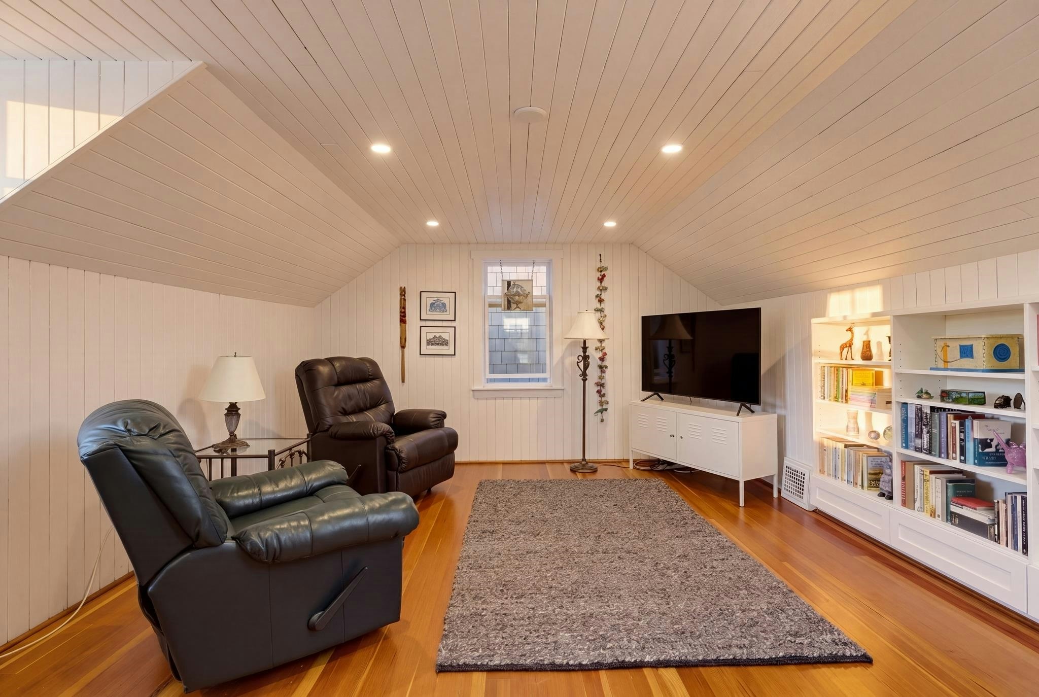 1955 E 8th Avenue, Vancouver, BC, V5N 1T9 - 17
