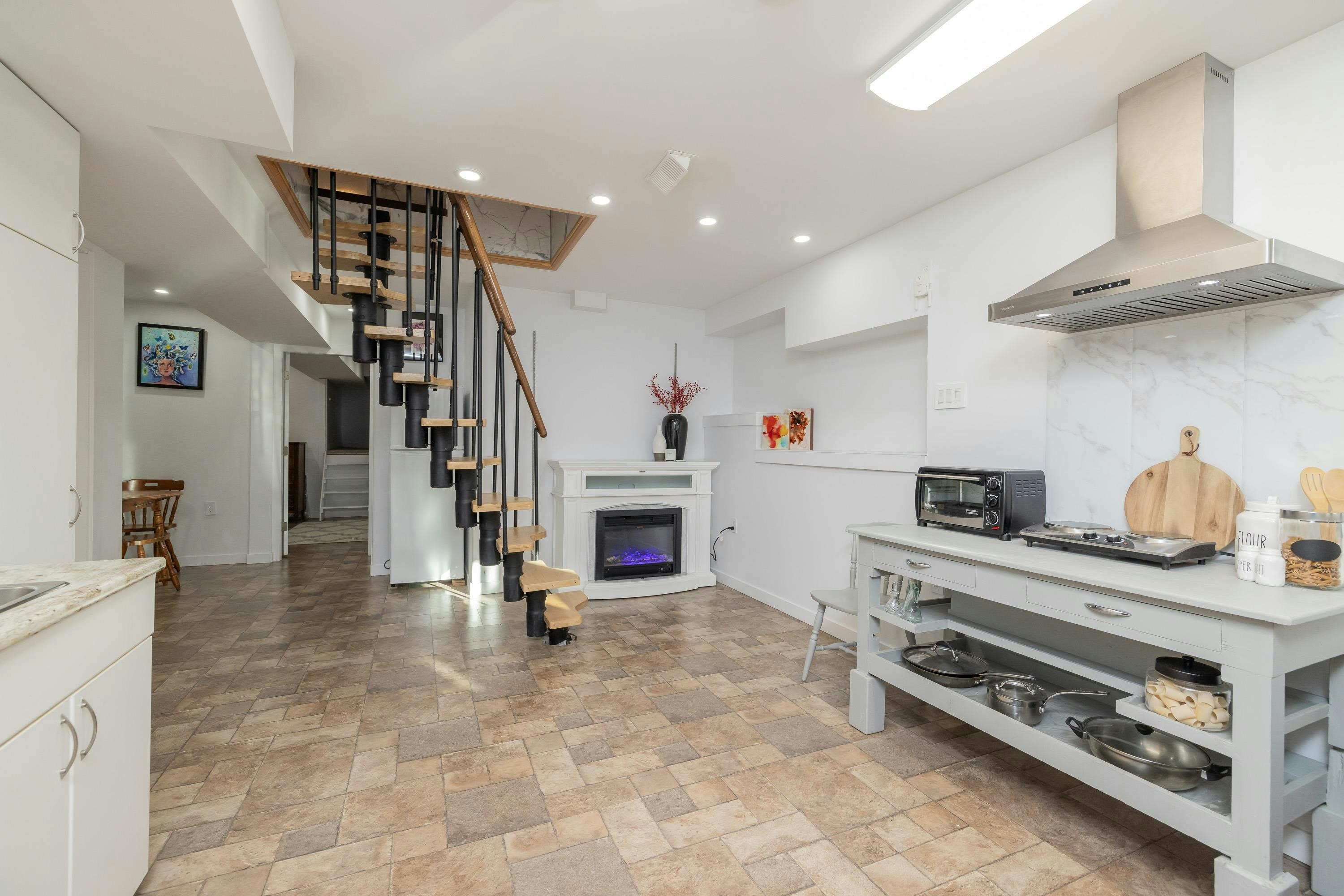 1038 Walls Avenue, Coquitlam, BC, V3K 2T7 - 18