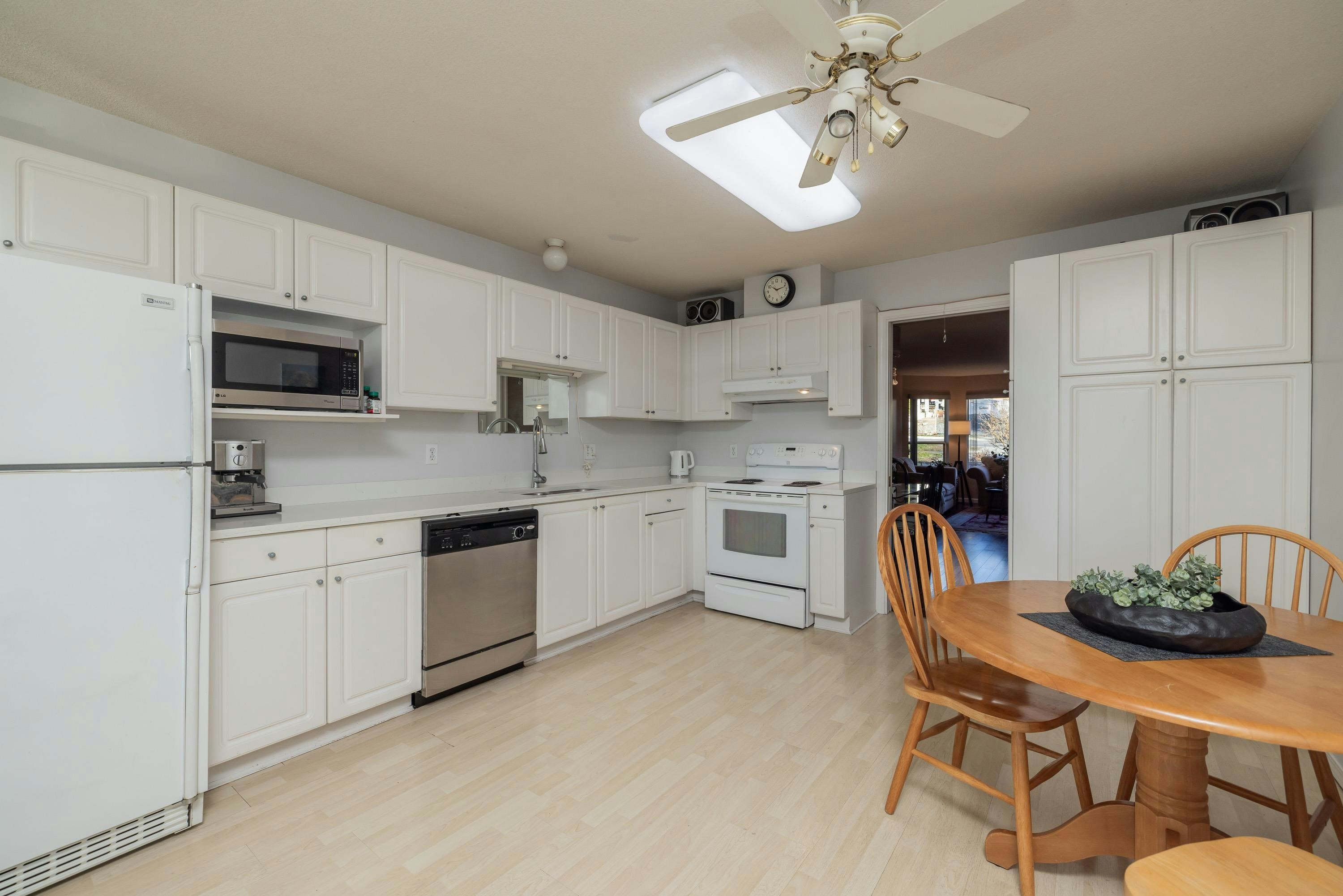 1038 Walls Avenue, Coquitlam, BC, V3K 2T7 - 9