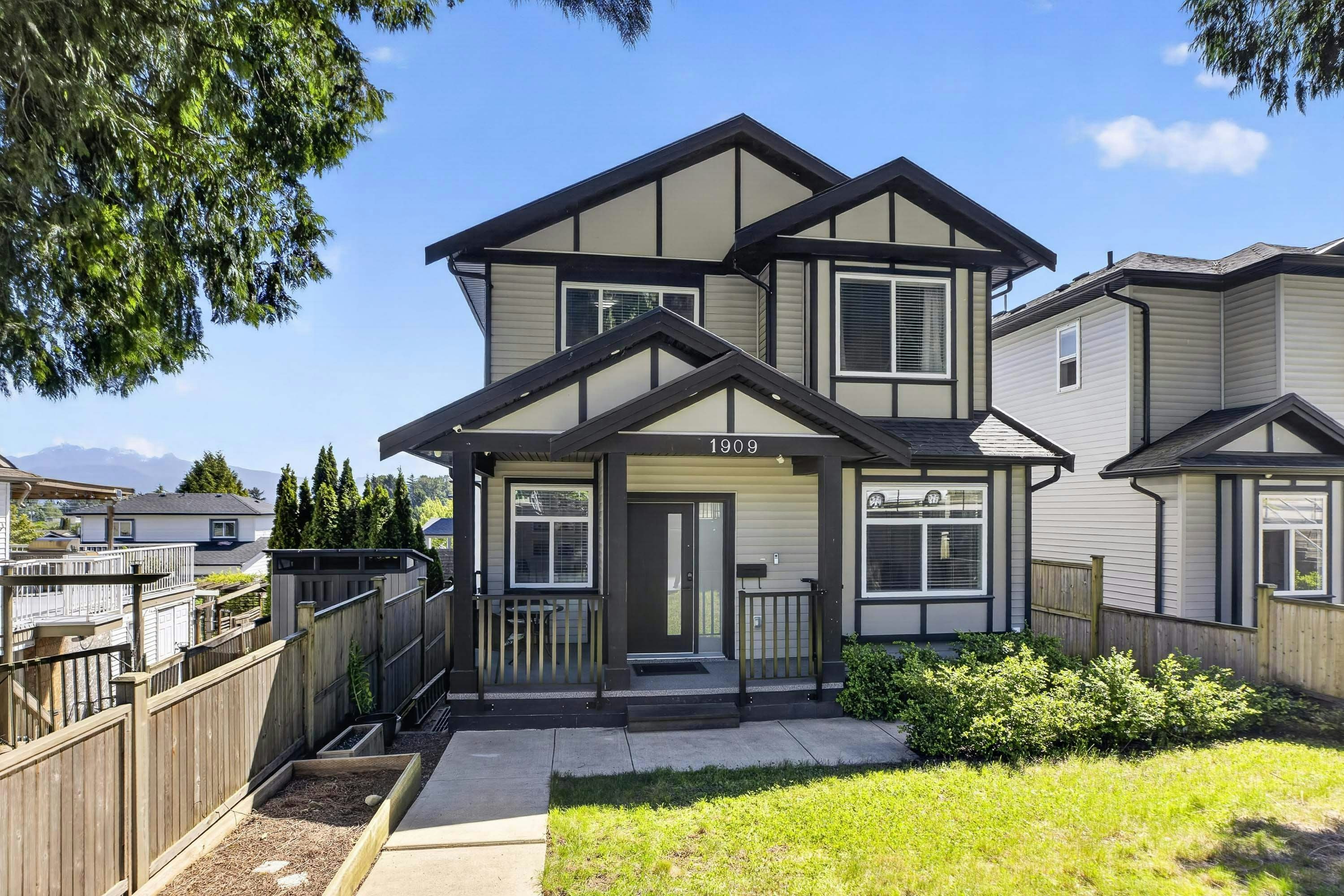 1909 Pitt River Road, Port Coquitlam, BC, V3C 1R2