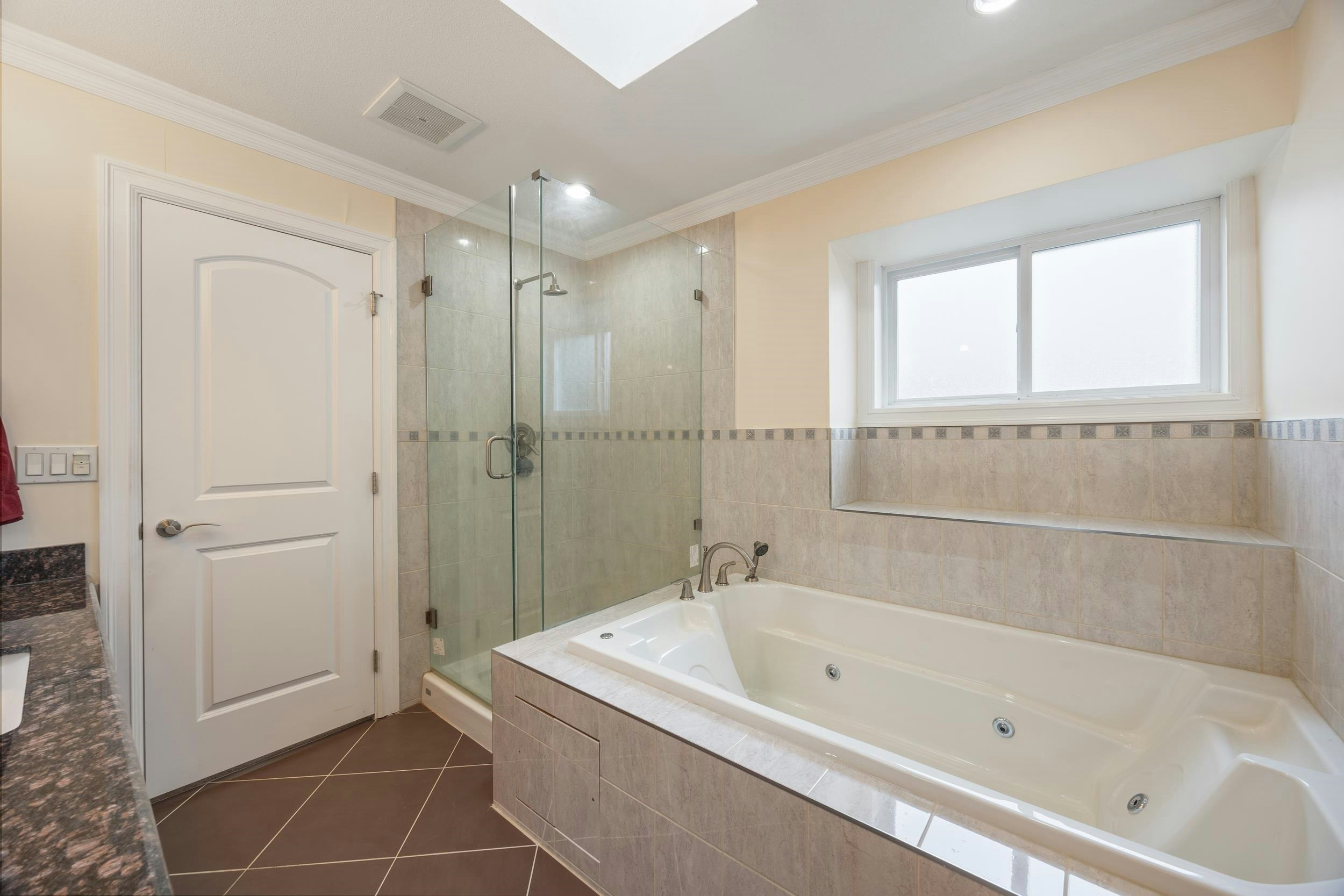 1711 Sixth Avenue, New Westminster, BC, V3M 2C8 - 23