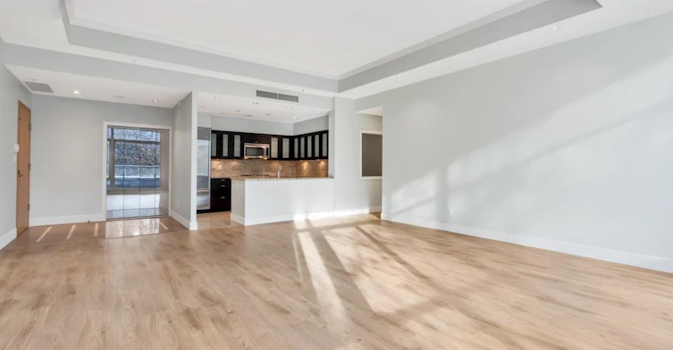 301-499 Broughton Street, Vancouver, BC, V6G 3K1 - 3