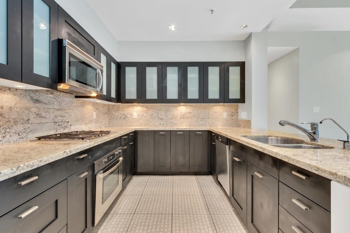 301-499 Broughton Street, Vancouver, BC, V6G 3K1 - 9