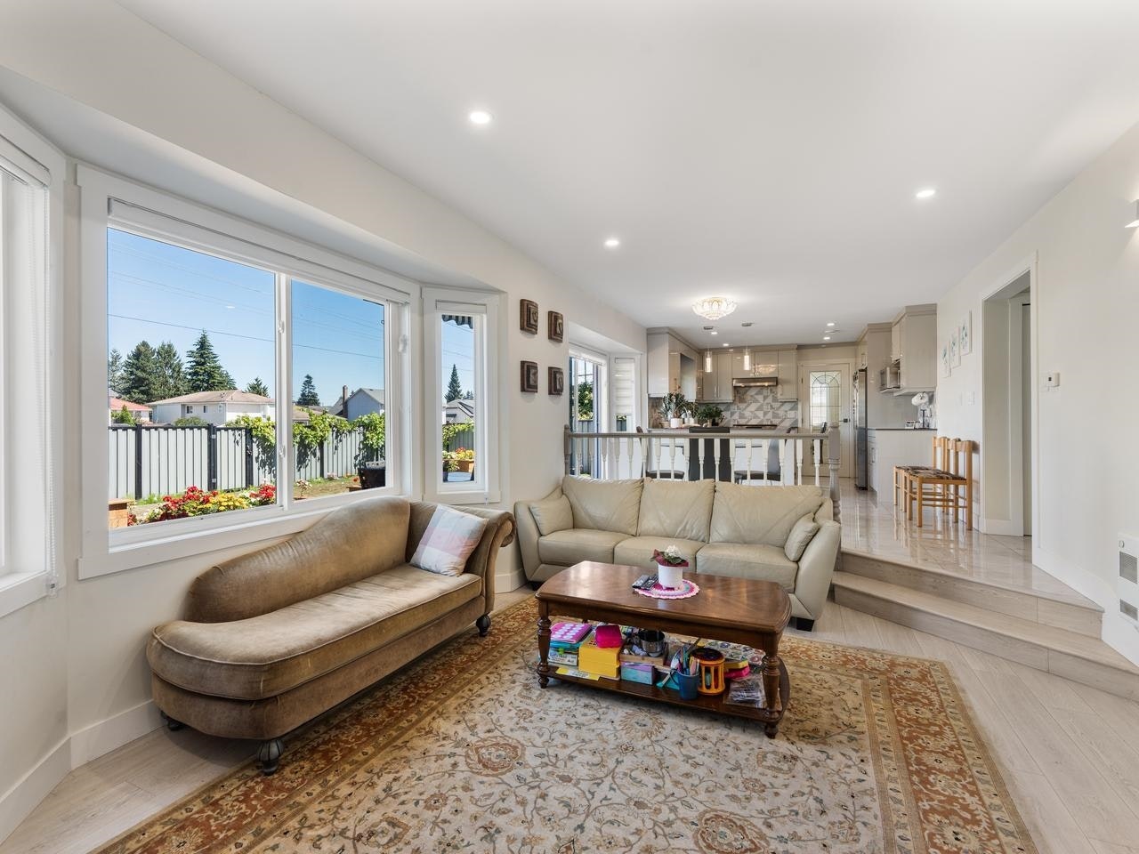 15271 95 Avenue - 5