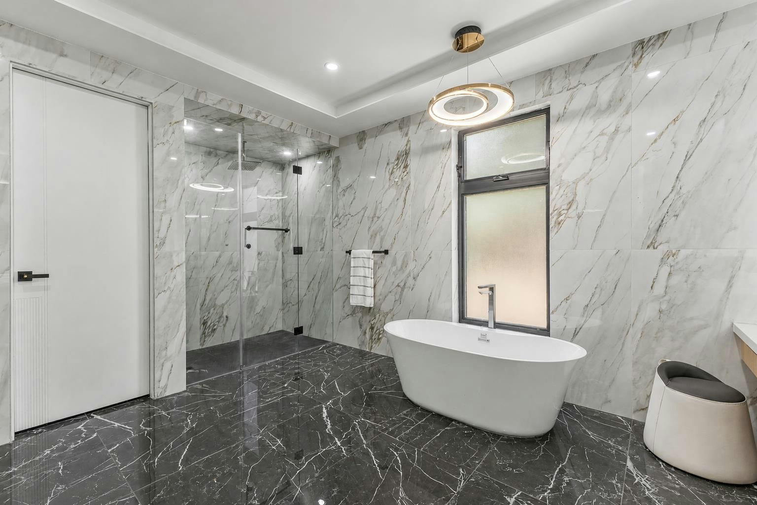 13046 Crescent Road, Surrey, BC, V4P 1J8 - 21