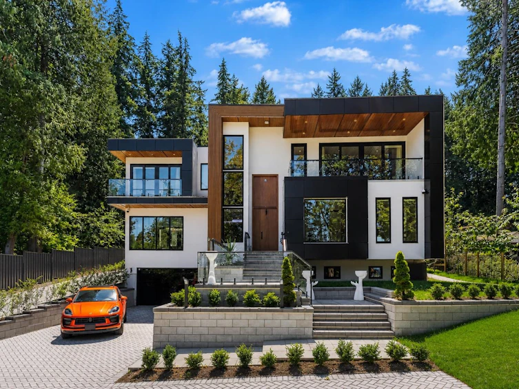 13046 Crescent Road, Surrey, BC, V4P 1J8