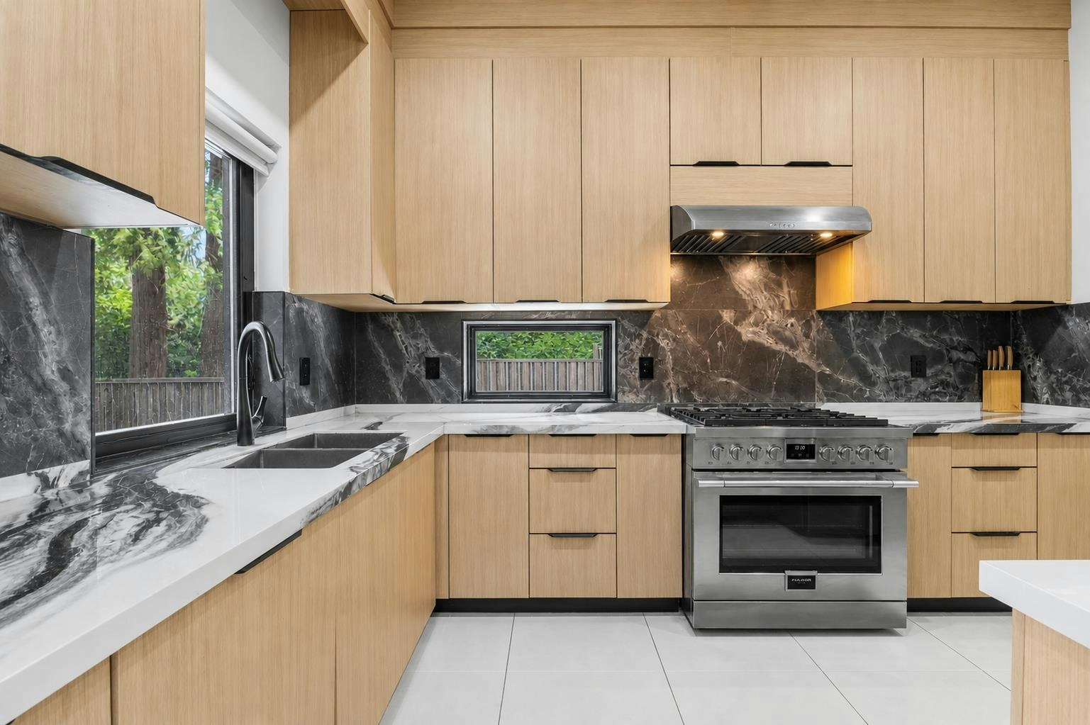 13046 Crescent Road, Surrey, BC, V4P 1J8 - 15