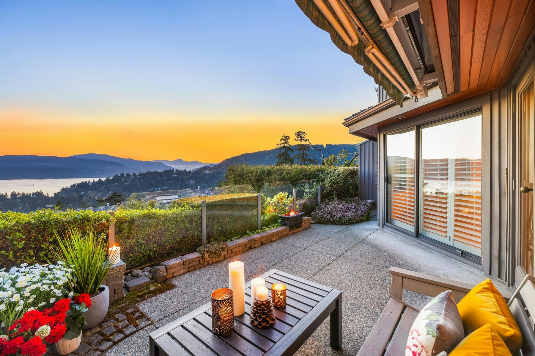 5360 Meadfeild Road, West Vancouver, BC, V7W 3E5