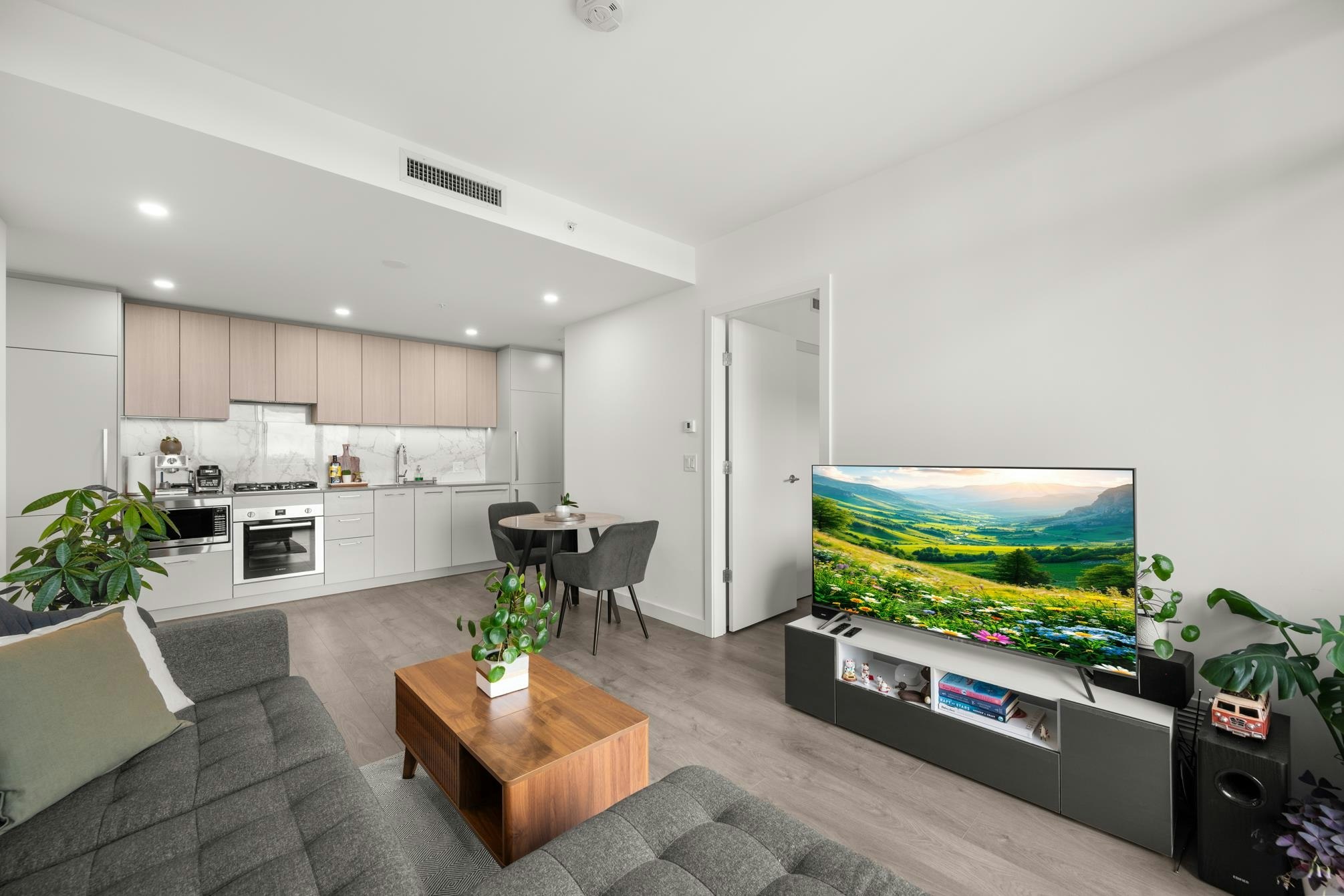 1905-6468 Willingdon Avenue, Burnaby, BC, V5H 0L3