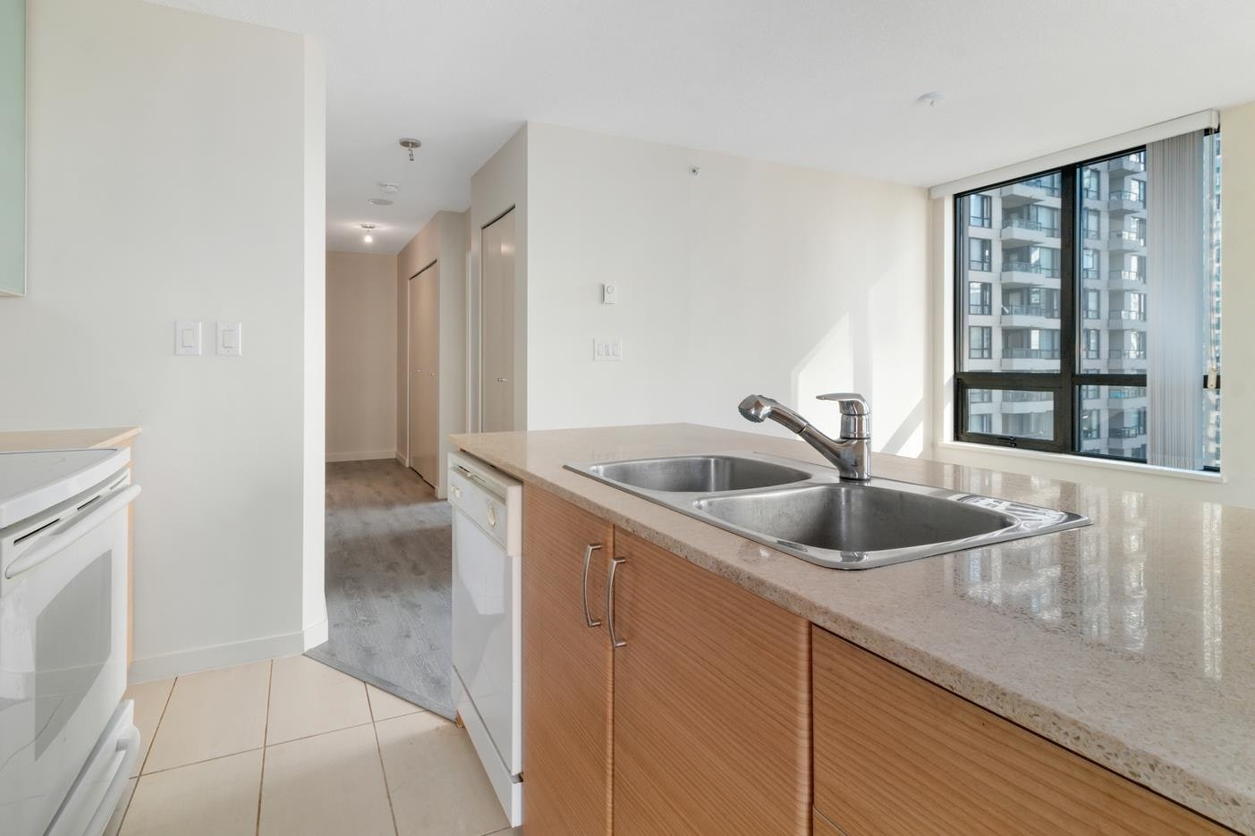 1409-909 Mainland Street, Vancouver, BC, V6B 1S3 - 10