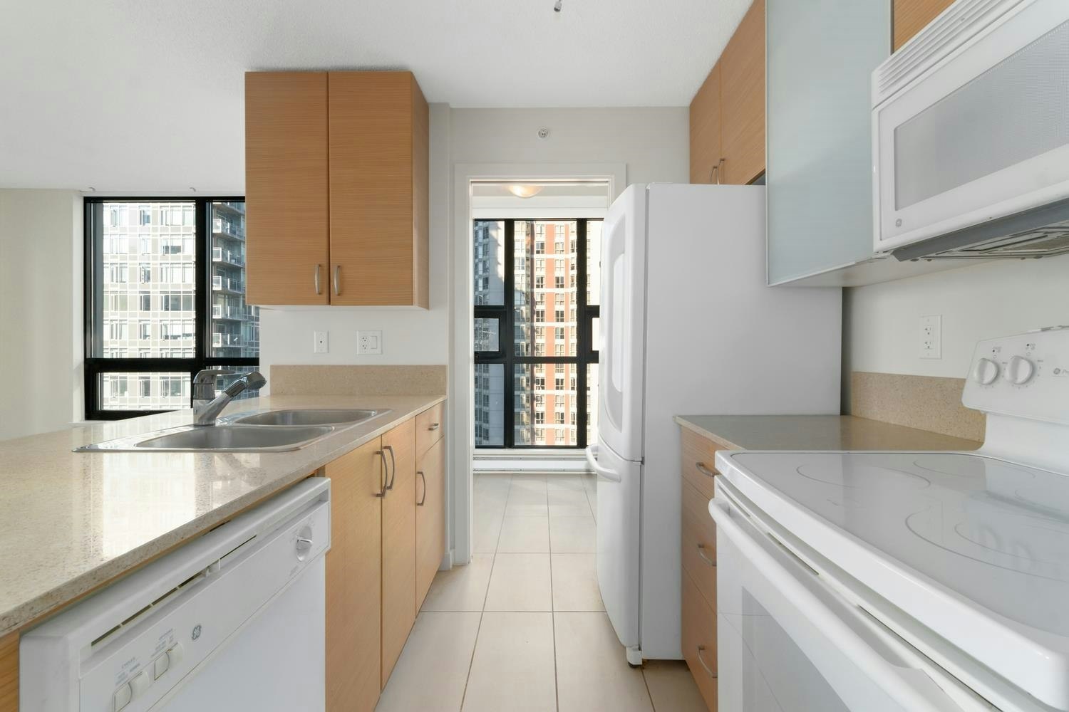 1409-909 Mainland Street, Vancouver, BC, V6B 1S3 - 11