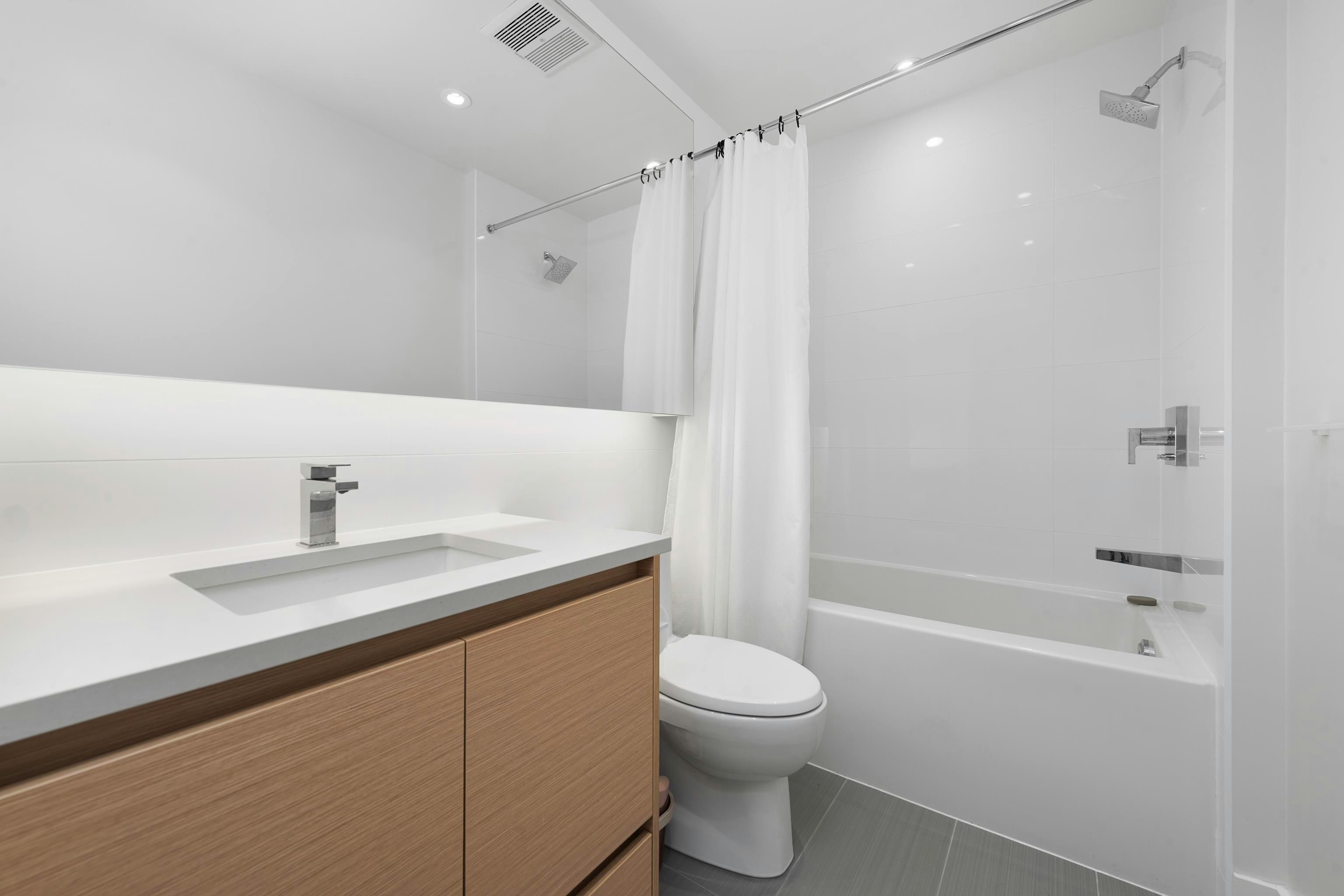 553-8575 Rivergrass Drive, Vancouver, BC, V5S 0J7 - 12