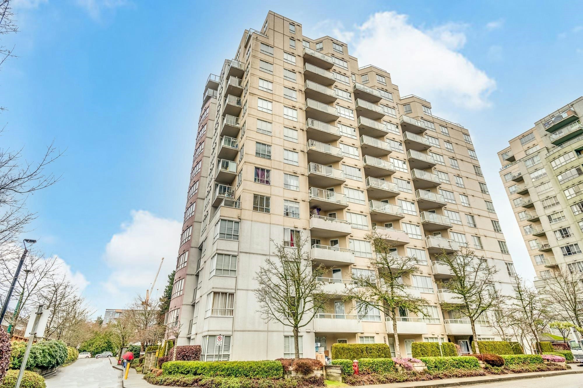 209-3455 Ascot Place, Vancouver, BC, V5R 6B7