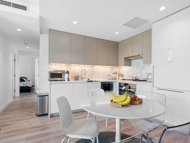 205-8188 Fraser Street, Vancouver, BC, V5X 0J8 - 4