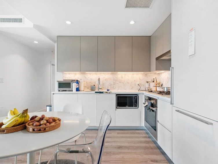 205-8188 Fraser Street, Vancouver, BC, V5X 0J8 - 5