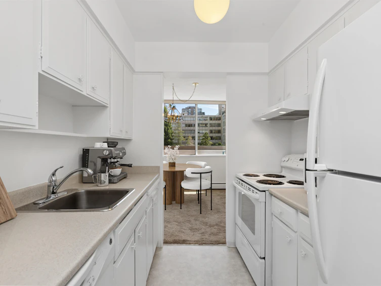 306-2055 Pendrell Street, Vancouver, BC, V6G 1T9 - 12
