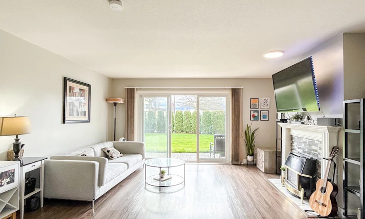 5-46350 Cessna Drive