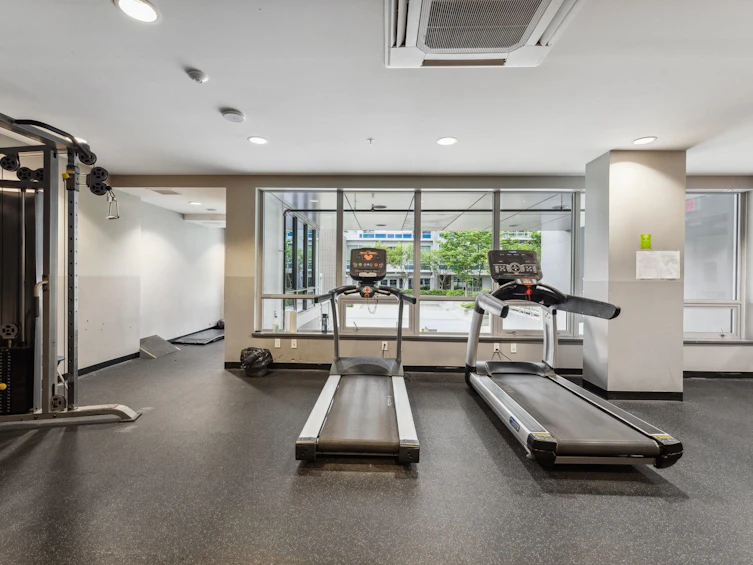 002-9060 University Crescent, Burnaby, BC, V5A 0E1 - 18