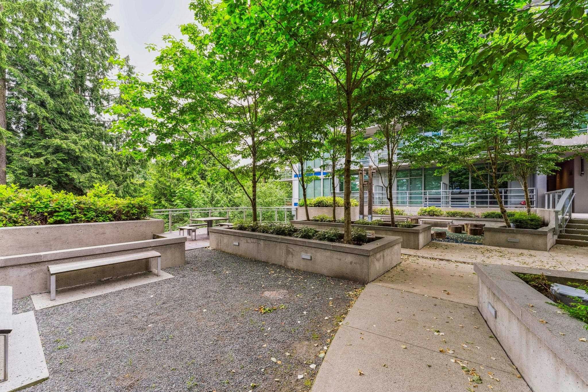 002-9060 University Crescent, Burnaby, BC, V5A 0E1 - 17