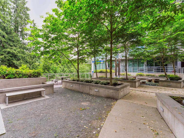 002-9060 University Crescent, Burnaby, BC, V5A 0E1 - 17