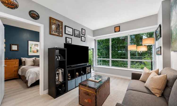 002-9060 University Crescent