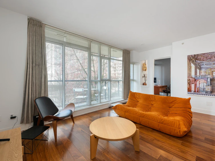 303-988 Richards Street, Vancouver, BC, V6B 8R2