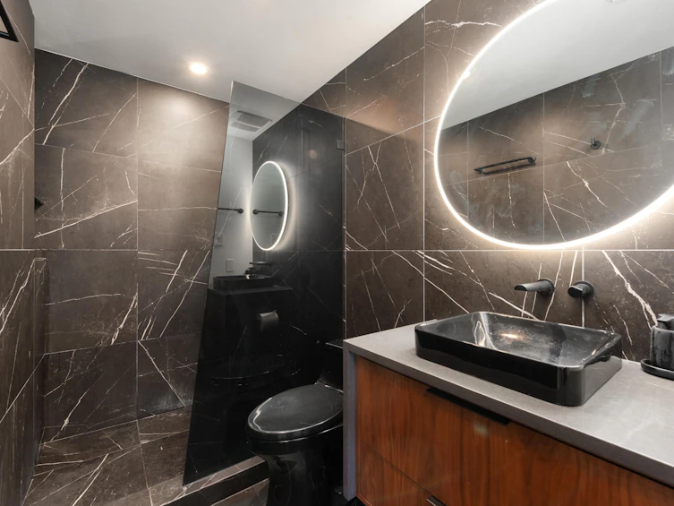 303-988 Richards Street, Vancouver, BC, V6B 8R2 - 13