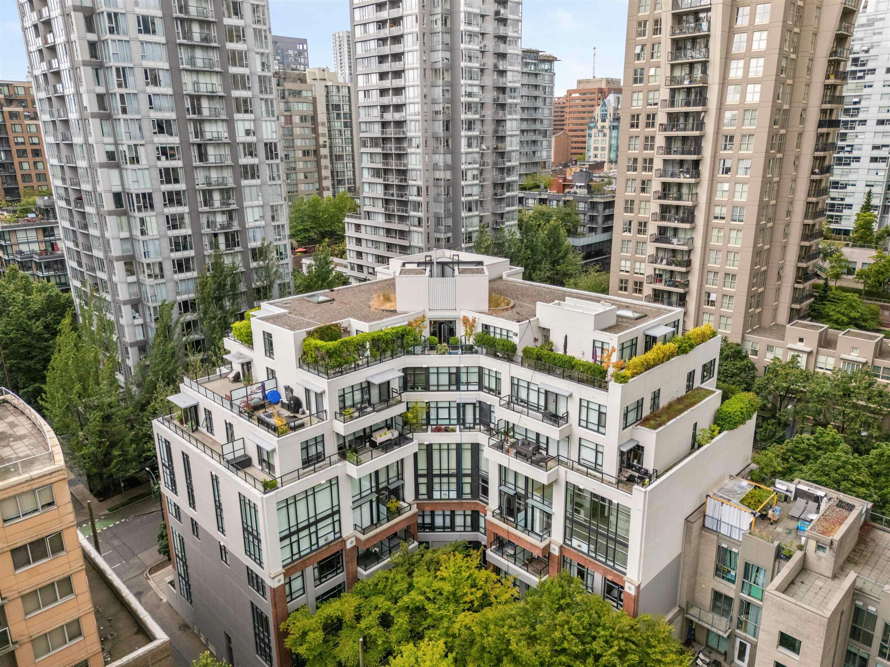303-988 Richards Street, Vancouver, BC, V6B 8R2 - 23