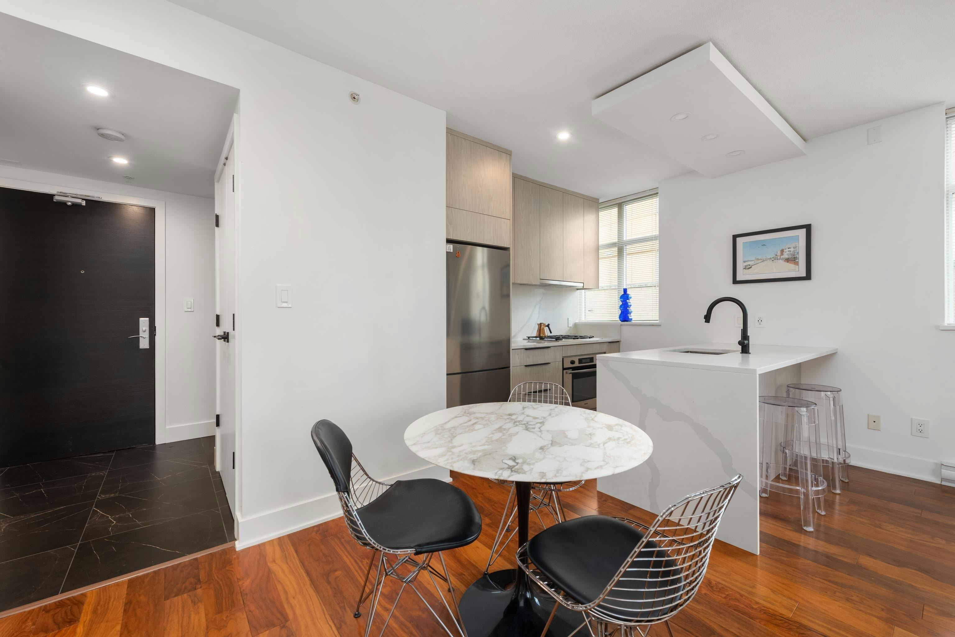 303-988 Richards Street, Vancouver, BC, V6B 8R2 - 3