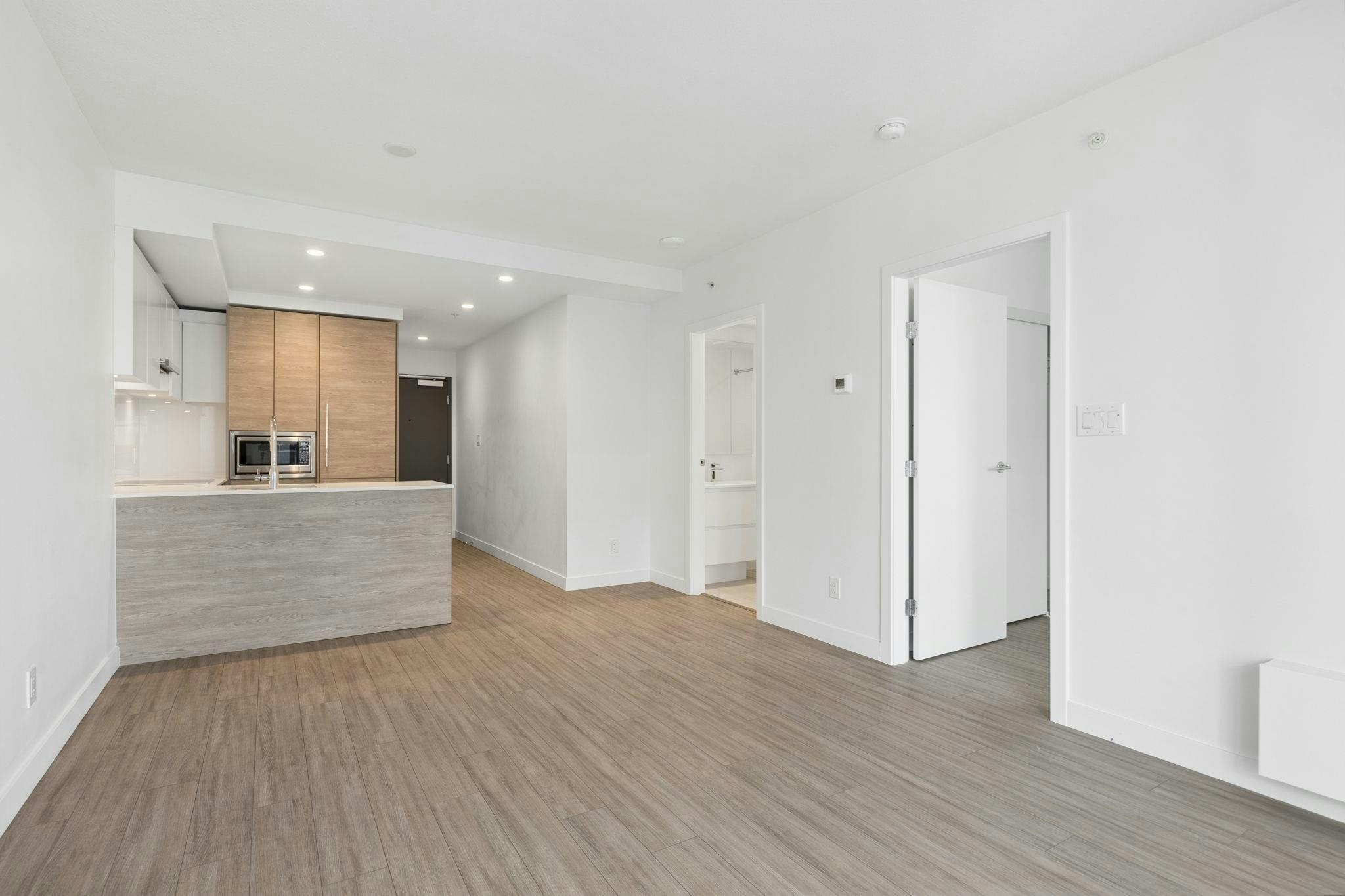 1805-13615 Fraser Highway - 5