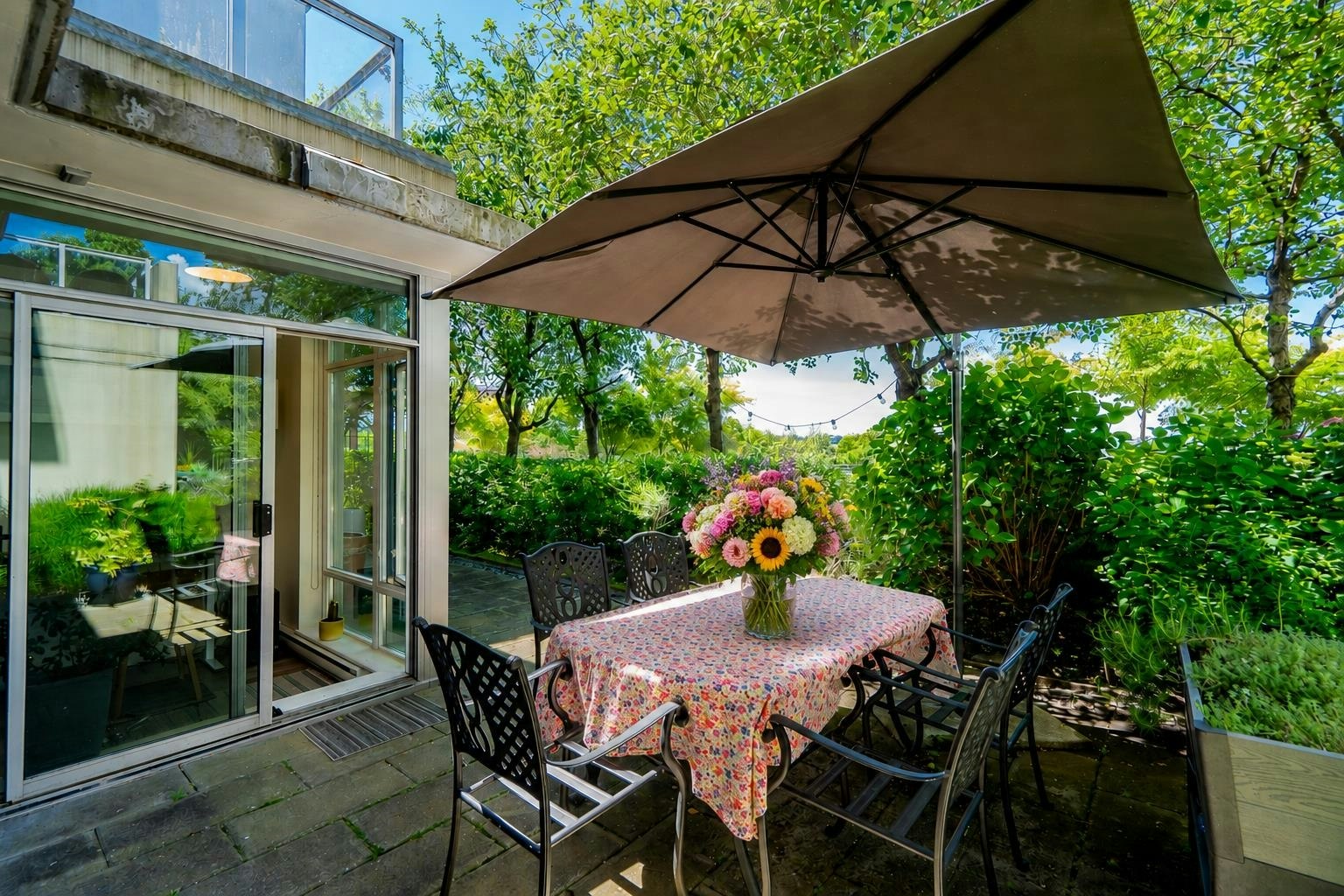 331-2288 W Broadway, Vancouver, BC, V6K 0B3