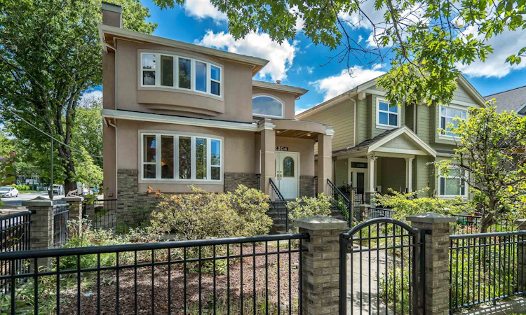 2304 Garden Drive