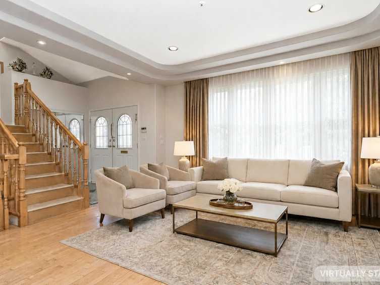 2304 Garden Drive, Vancouver, BC, V5N 4X3 - 2