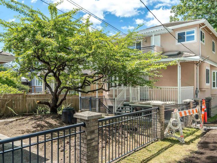 2304 Garden Drive, Vancouver, BC, V5N 4X3 - 31
