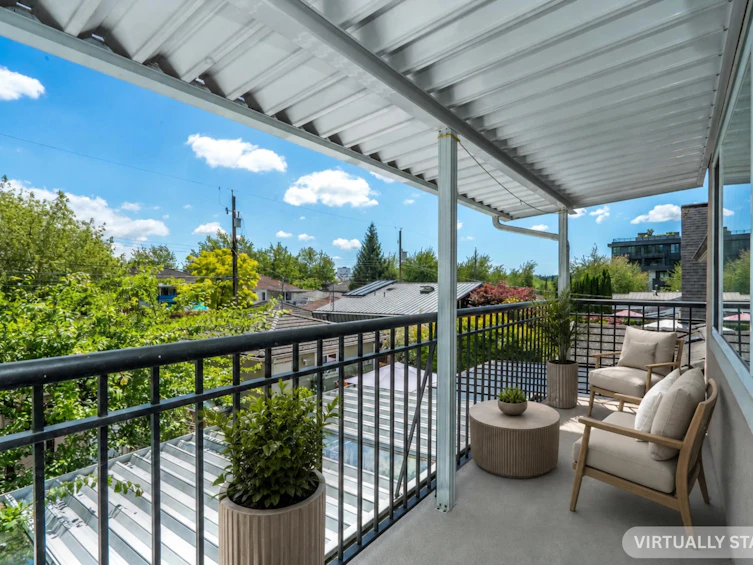 2304 Garden Drive, Vancouver, BC, V5N 4X3 - 24